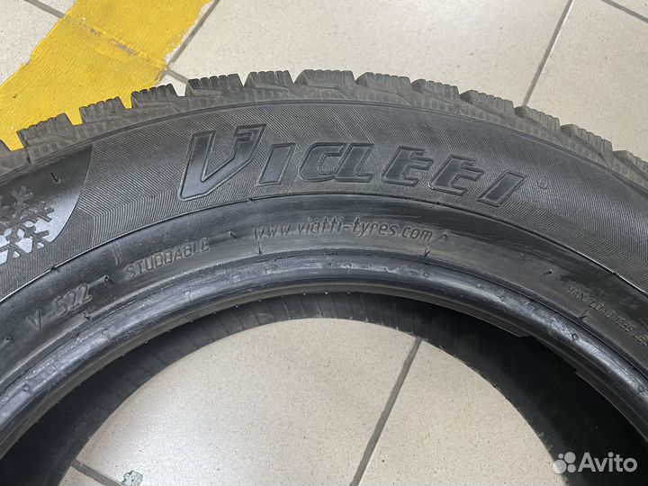 Viatti Brina Nordico V-522 195/60 R15