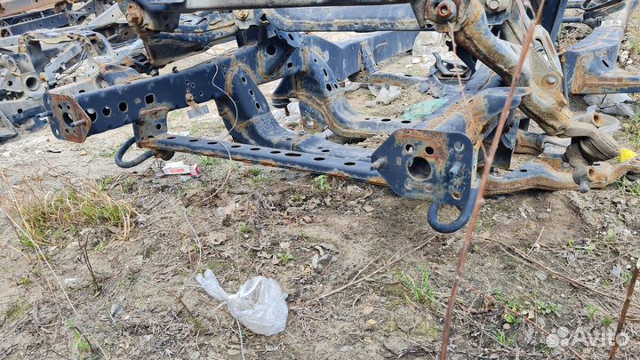 Рама Toyota Hilux 2.5D МКПП 2015г G7 toyota Hilux