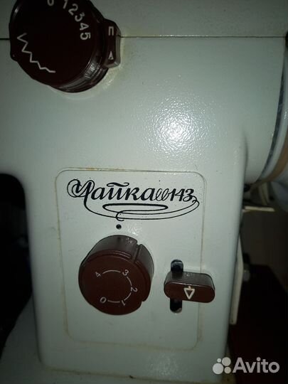 Швейная машина Чайка 143