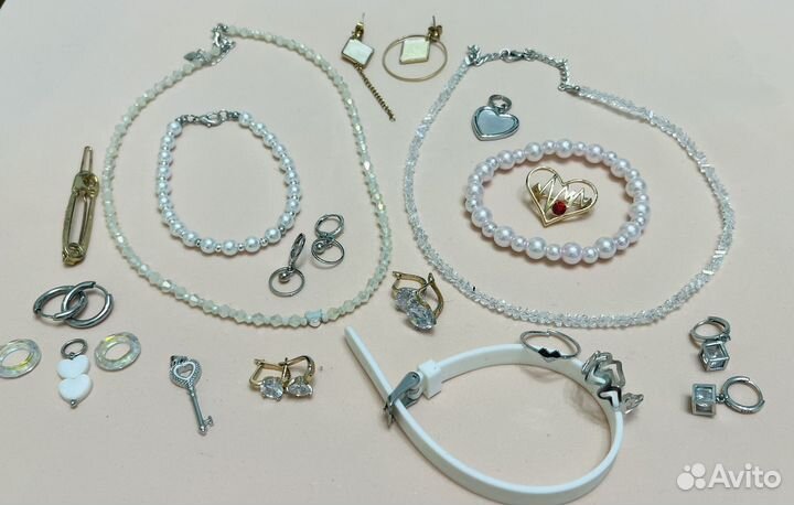 Набор нежных украшений