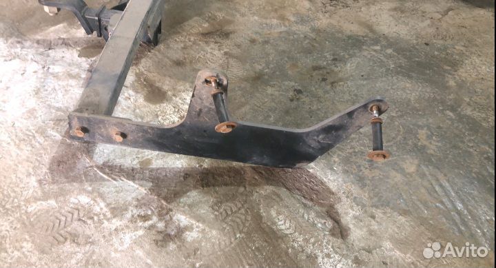 Фаркоп на ларгус кросс