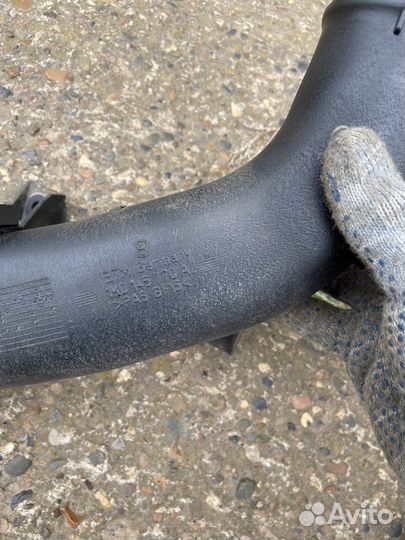 1K0145840R патрубок интеркулера 1,8 tsi cdab