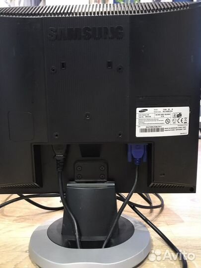 ЖК монитор Samsung Syncmaster 710n