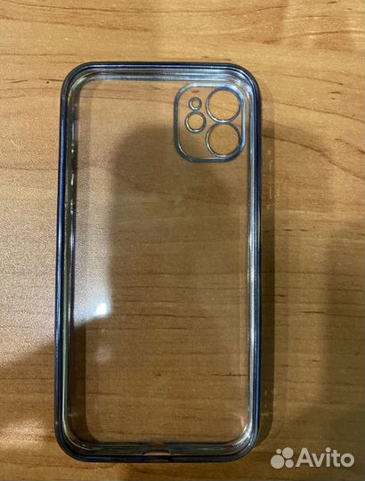 Чехол на iPhone 11