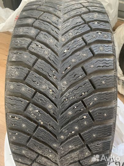 Michelin X-Ice North 4 235/40 R18 95T