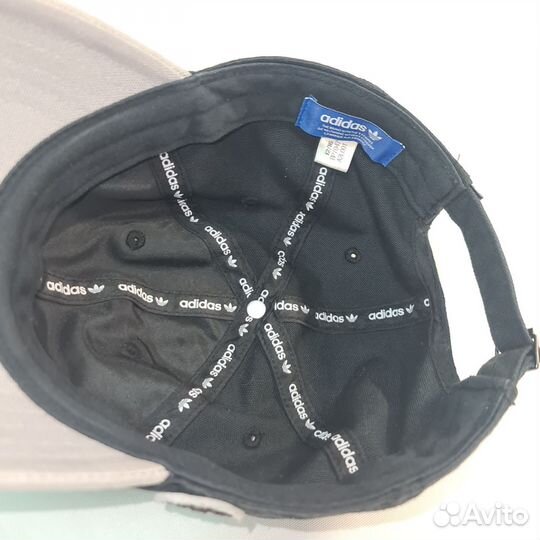 Adidas originals кепка