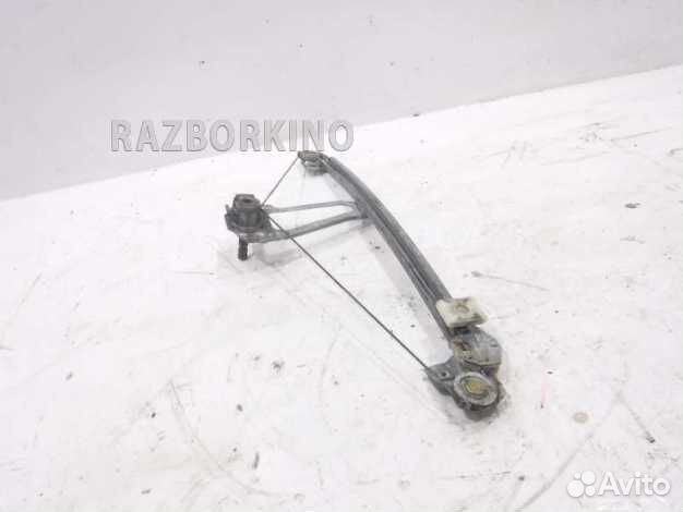 Стеклоподъемник механический задний левый
