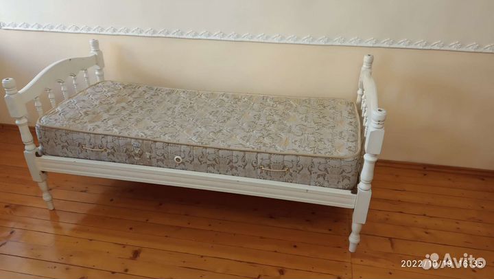 Детская двухъярусная кровать