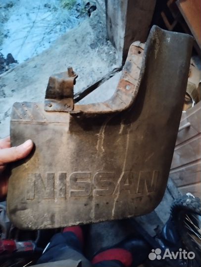 Брызговики Ниссан Патрол 1997