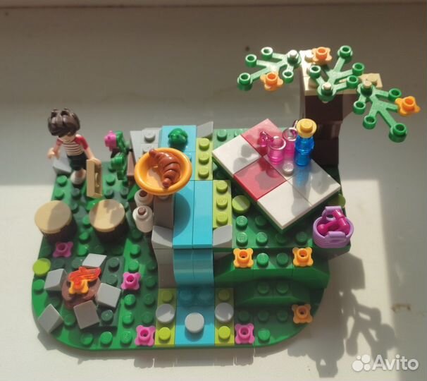 Конструктор lego Воздушный шар Хартлейк сити