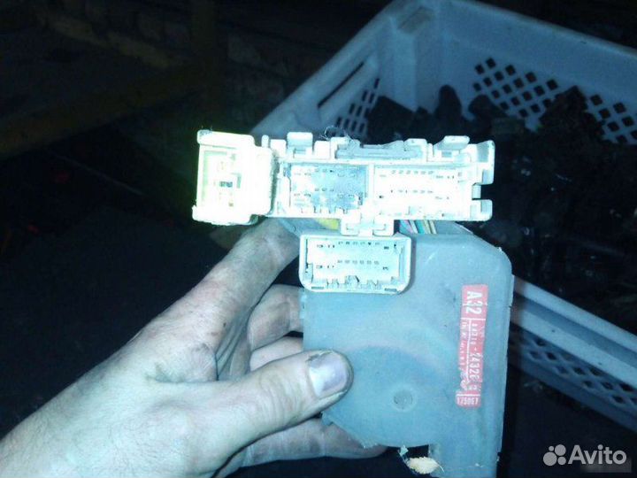 Подрулевой переключатель Toyota Soarer Z30