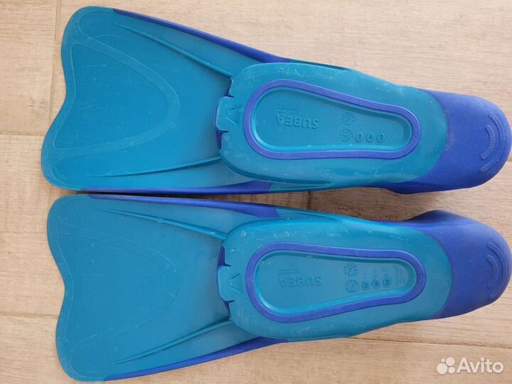 Маска, нарукавники, ласты, мяч