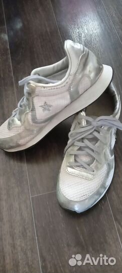 Кроссовки converse