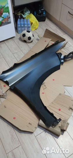 Крыло переднее левое Mitsubishi