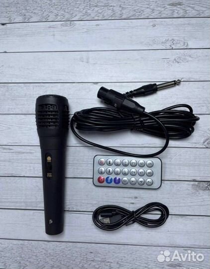 Мощная портативная колонка 60см арт.305