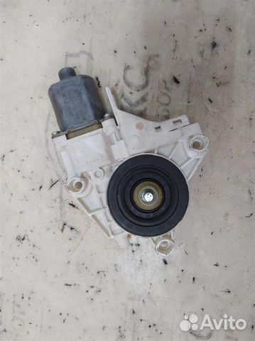 Моторчик стеклоподъемника передний правый VW Golf