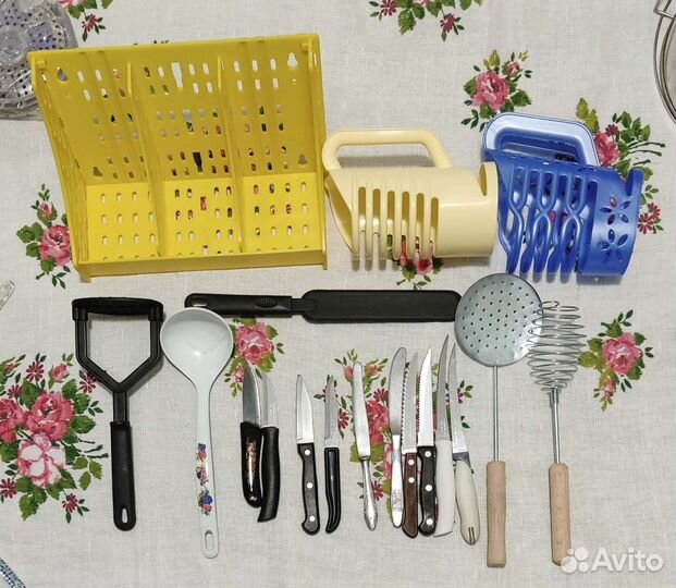 Кухонные принадлежности ножи, ложки
