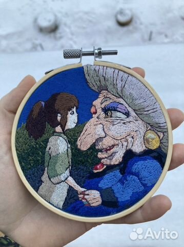 Вышивка в пяльцах