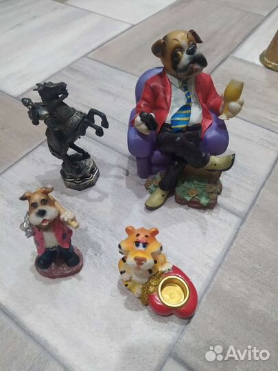 Статуэтки фигурки