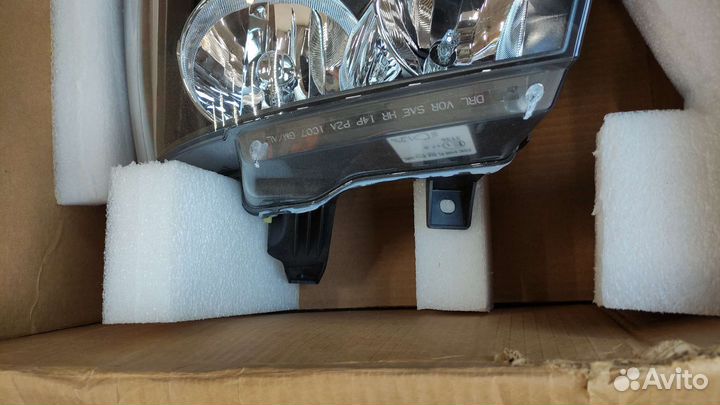 Фара передняя левая GMT 900