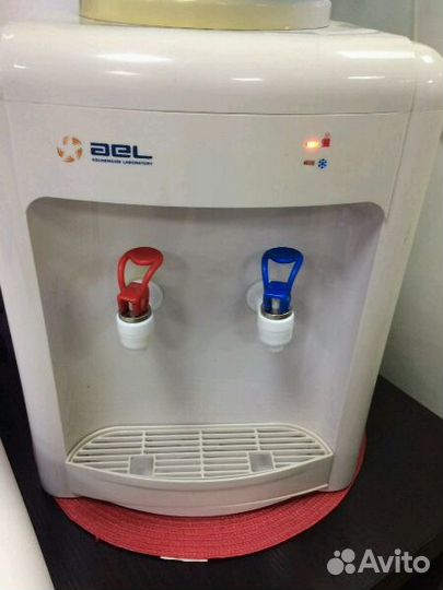 Продам кулер для воды