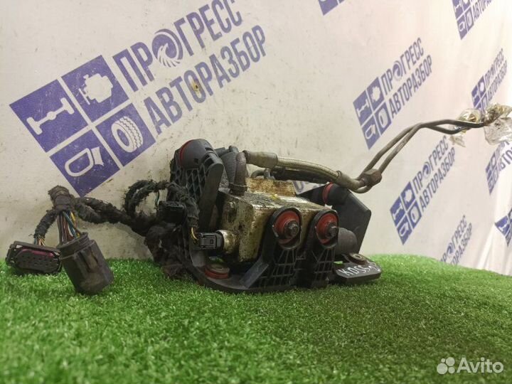 Блок клапанов гидроподвески Bmw 750I седан 4.8