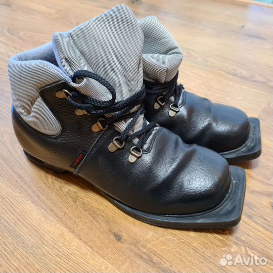 Лыжные ботинки marax с креплениями