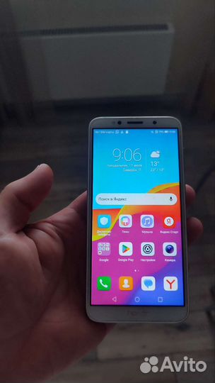 Телефон honor 7а