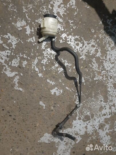 Infiniti QX70 S51 Бачок гур со шлангом