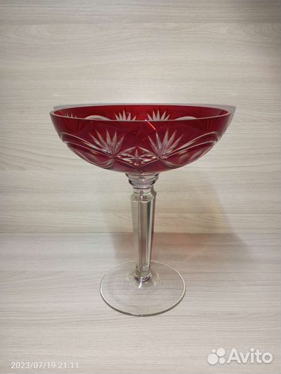 Винтаж: Ваза на ножке. Рубиновое стекло. СССР