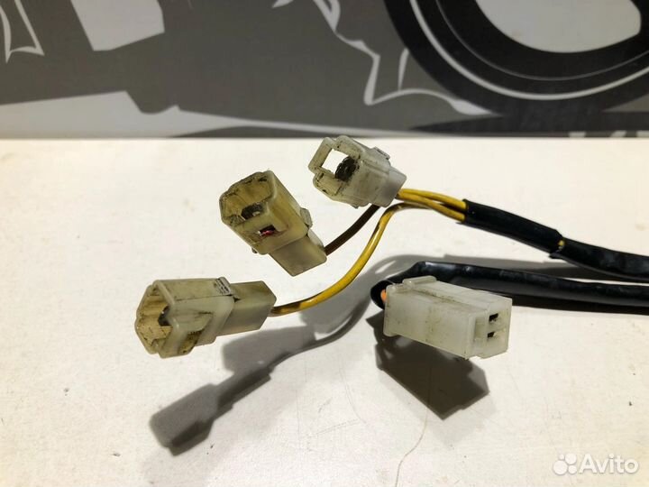 Регулятор напряжения Yamaha XJR 400 1993г