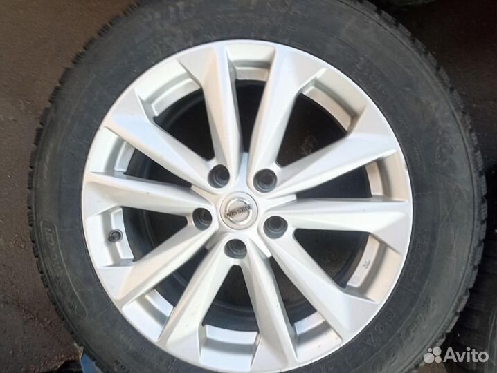 215/60 R17 Kormoran SUV Stud Зима Литые R17 pсd:5x114.3 ет:40 DIA:66.1