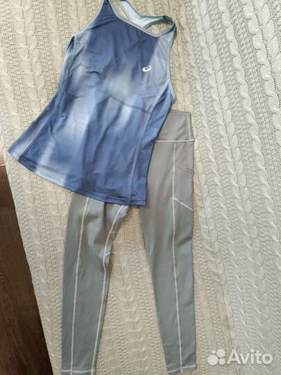Костюм женский для фитнеса