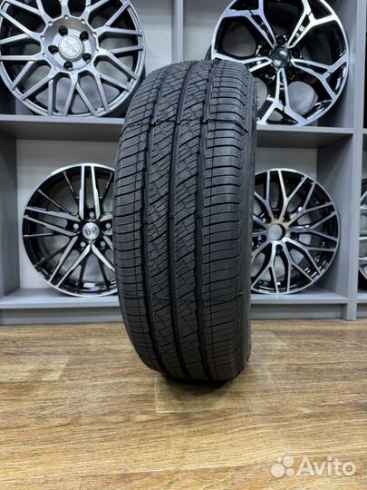 Landsail LSV88 215/65 R15C