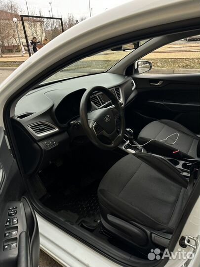 Hyundai Solaris 1.6 AT, 2019, 199 000 км