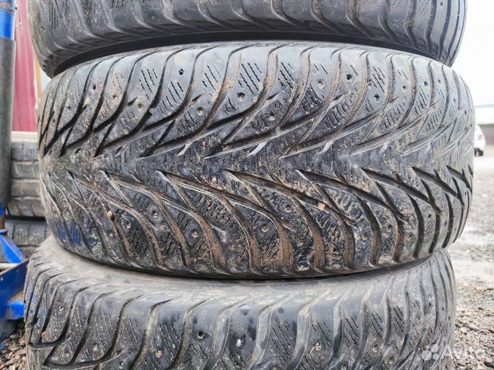 Yokohama IceGuard Stud IG65 235/55 R18