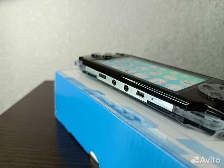 Портативная игровая приставка консоль