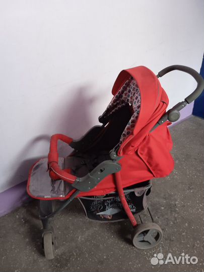 Прогулочная коляска