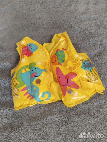 Жилет для плавания