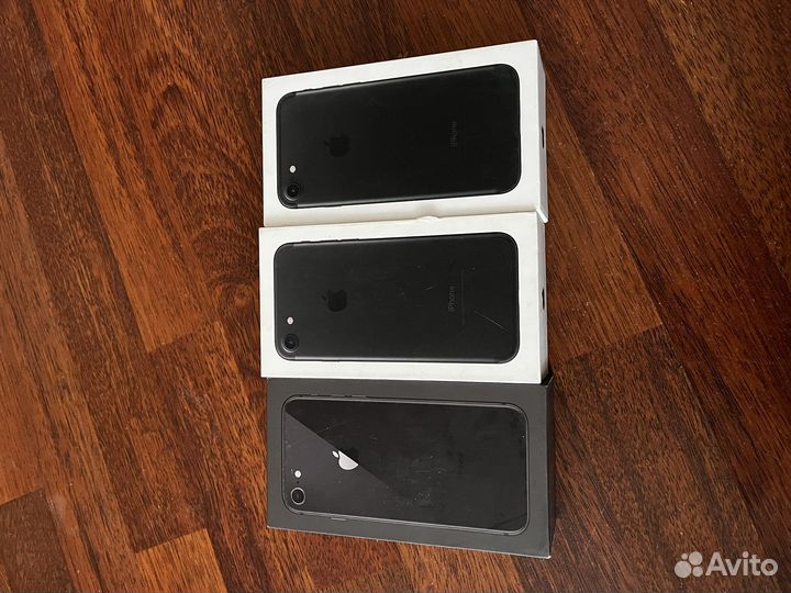 Коробки от iPhone