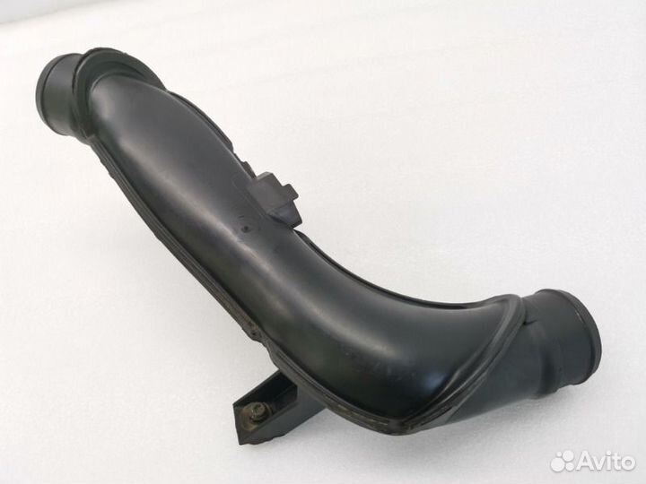 Патрубок Skoda Octavia A5 1.8 cdab 2010