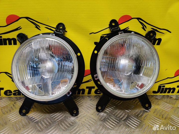 Фара (оригинал Япония) передняя Nissan Patrol Y60