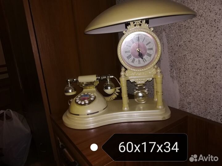 Телефон и часы под старину