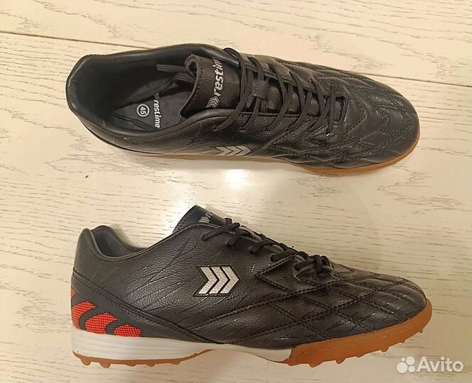 Бутсы футбольные сороконожки Restime