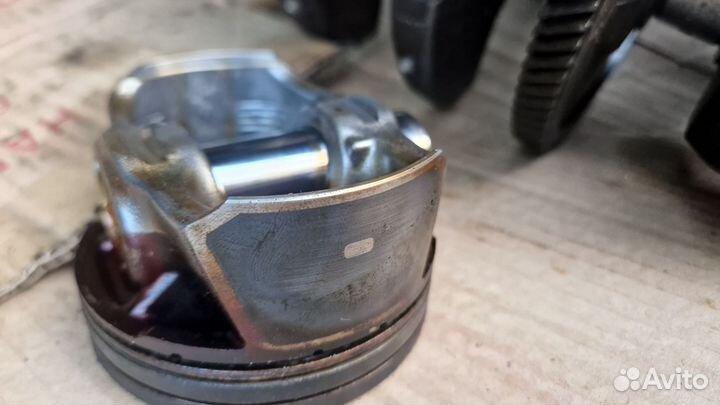 Поршень Ford Mustang 6 2.3 ecoboost