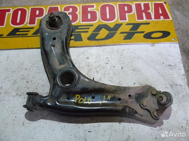 Рычаг передний для VW Polo SED Rus