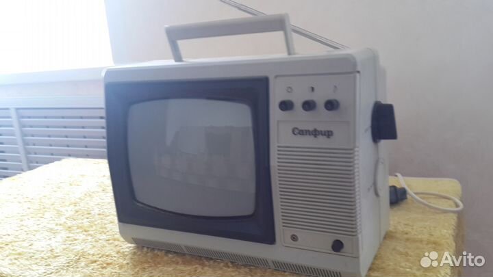 Телевизор 