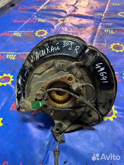 Кулак задний правый Nissan Qashqai J10