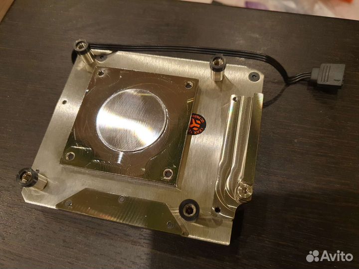 Водоблок EK-Momentum ROG Strix Z390I D-RGB - Plexi