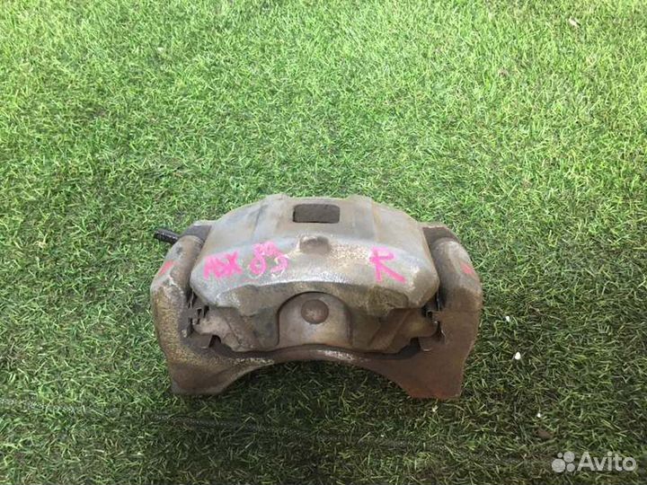 Суппорт передний правый Mitsubishi Asx 2013